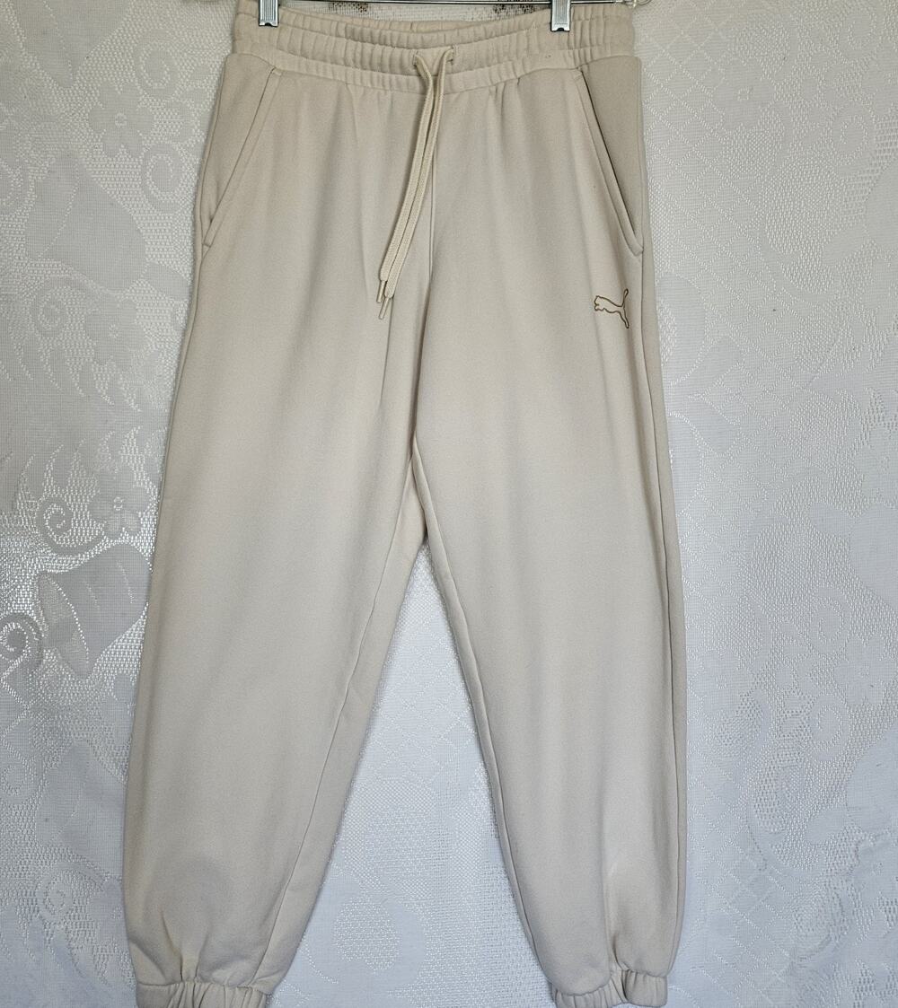 PUMA Womens Small Ivory Jogger Fleece Sweatpants Clean Girl Minimalist Athletic